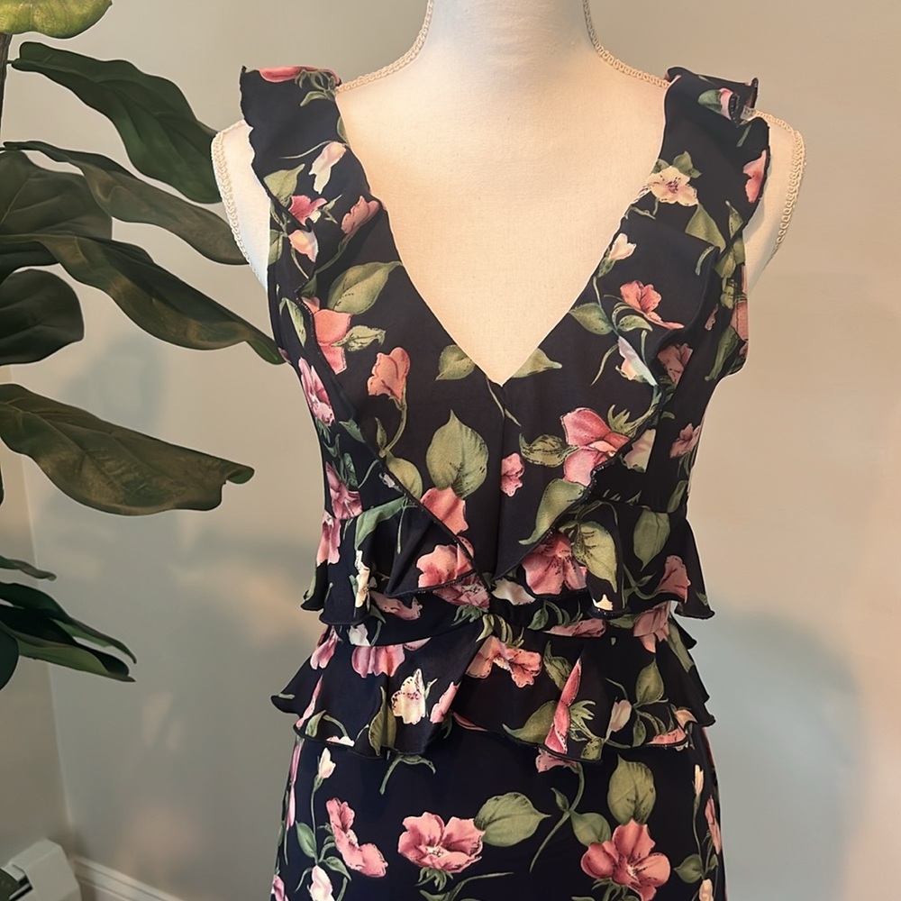 NWT OHS Ruffled Maxi Dress zip-up with clasp and front slit, size Small - Picture 3 of 6